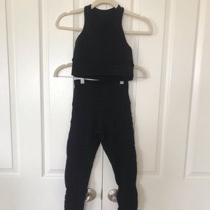 Strut This Crocodile Set